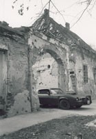 Camaro in Ruine